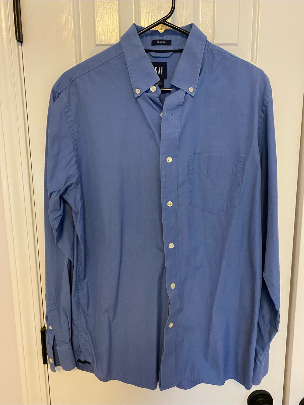 GAP Men's Light Blue Button-Down Shirt